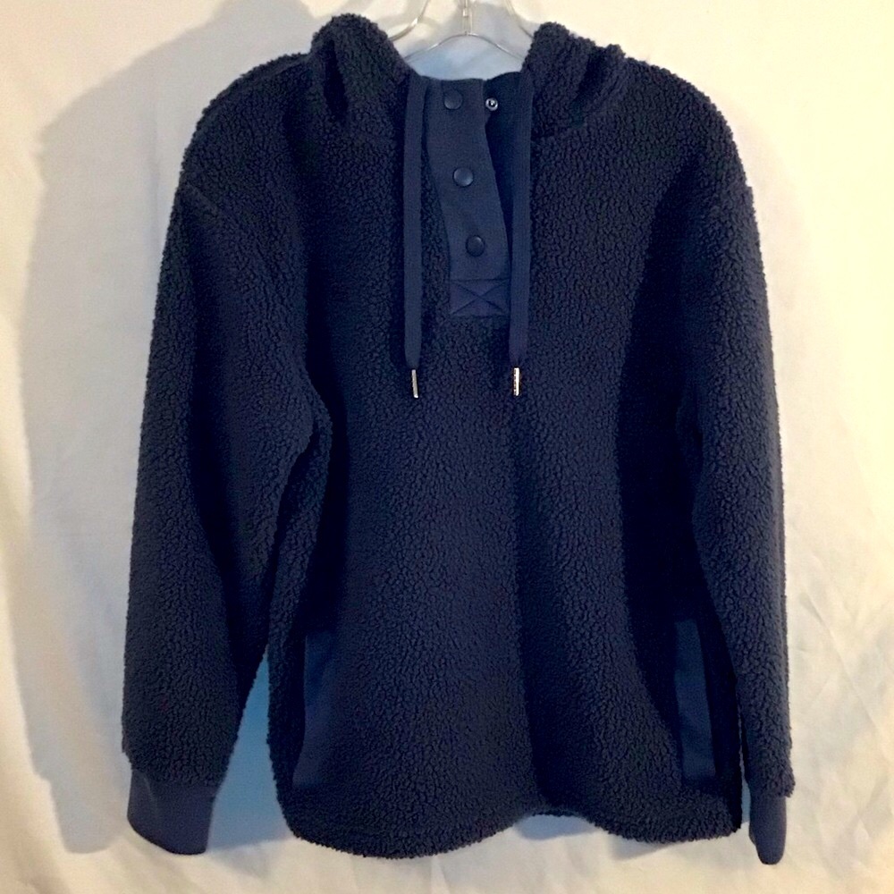Women’s Koolaburra by UGG, brushed back Sherpa hoodie size S